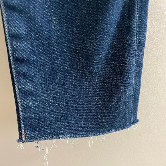 Aritzia Denim Forum The Nico Mid Rise Skinny Crop Size 26 - Picture 8 of 13